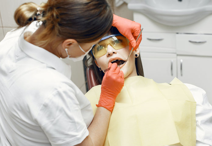 7 Signs That You Need to See a Periodontist